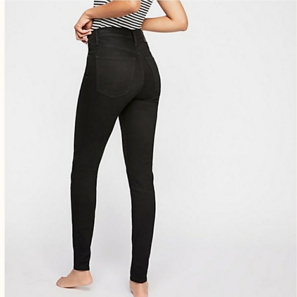 Levi's 721 High Rise Skinny Jeans Black Size 26 - Picture 1 of 7